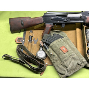 KARABINEK SAMOPOWTARZALNY...