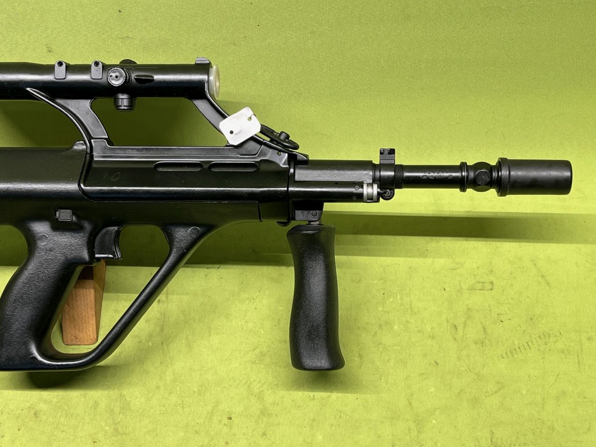 KARABIN SAMOPOWTARZALNY STEYR AUG A2, kal. 5,56x45mm (.223 Rem) Stan wizualny: nowy