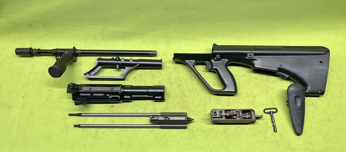 KARABIN SAMOPOWTARZALNY STEYR AUG A2, kal. 5,56x45mm (.223 Rem) Stan wizualny: nowy
