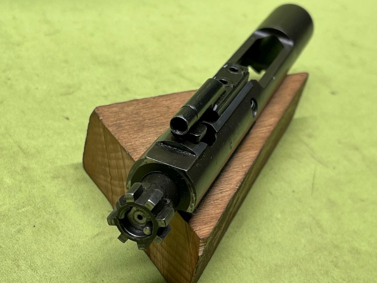 KARABIN SAMOPOWTARZALNY M16A1 PROPERTY OF U.S. GOVT., kal. 5,56x45mm (.223 Rem)