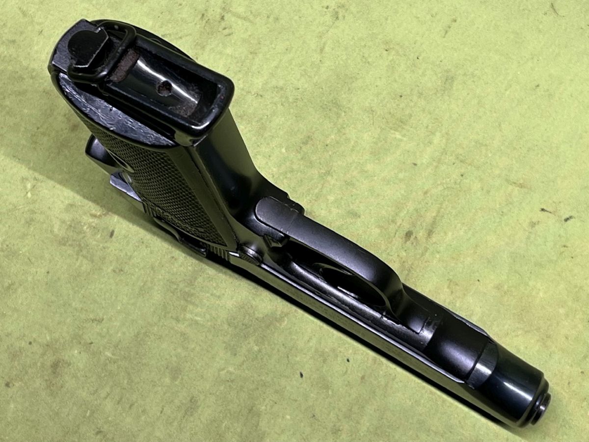 PISTOLET SAMOPOWTARZALNY WALTHER PP, kal. 22lr