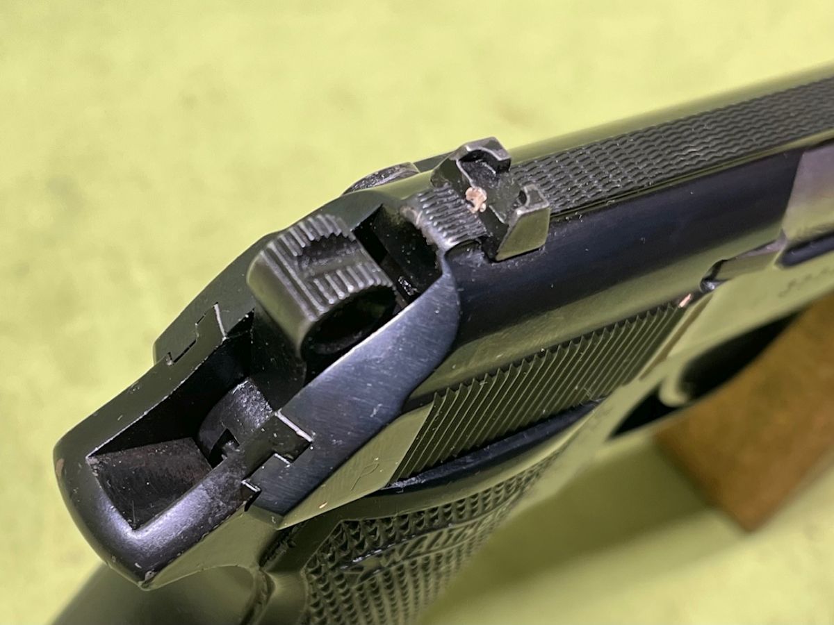 PISTOLET SAMOPOWTARZALNY WALTHER PP, kal. 22lr