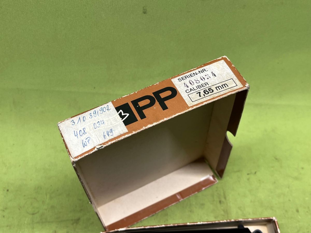 PISTOLET SAMOPOWTARZALNY WALTHER PP, kal. 7,65Br.