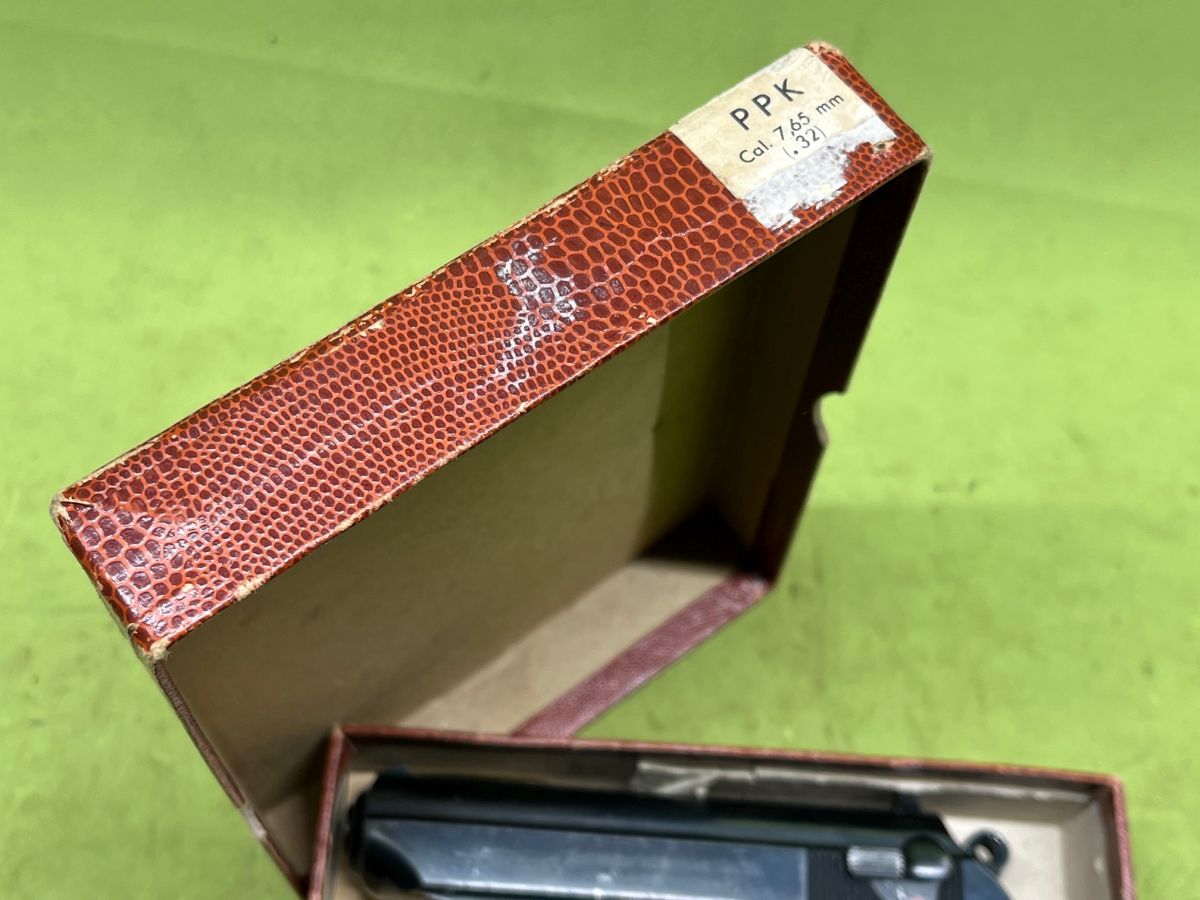 PISTOLET SAMOPOWTARZALNY WALTHER PPK, kal. 7,65Br.