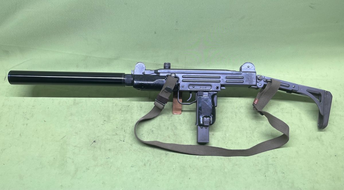 Moderator Beretta M12 UZI
